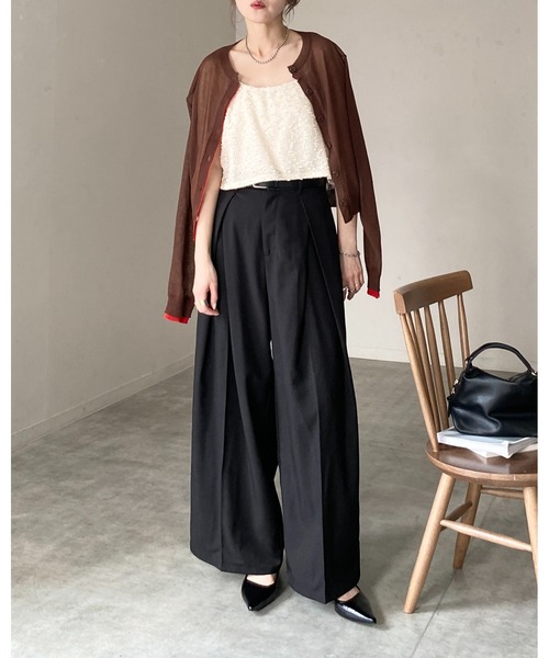 She's Closet(シーズクローゼット)の「ショート丈 ラメ ネップヤーン ジャガード キャミソール ビスチェ(キャミソール・レディース・ブラック/アイボリー・FREE)」の11枚目の写真