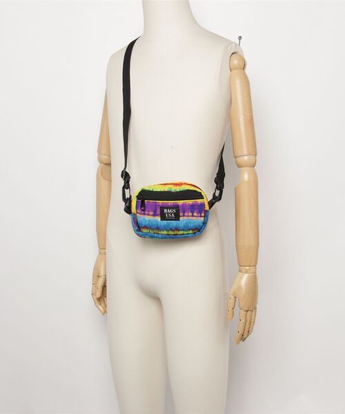 INNOCENT(イノセント)の「【T18】【BAGS USA/バッグス ユーエスエー】CAMERA BAG 総柄ミニショルダーバッグ(ショルダーバッグ・メンズ・その他3/その他2/その他4・FREE)」の4枚目の写真
