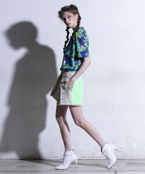 GREEDILOUS(グリディアス)の「グリーンカモフラージュTシャツ(Tシャツ/カットソー・レディース・その他・S/M/L/XS)」の5枚目の写真