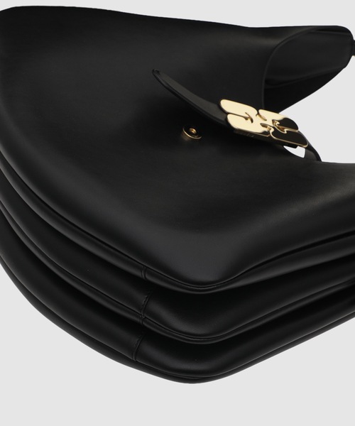 GANNI(ガニー)の「Kat Large Gold(ハンドバッグ・レディース・ブラック・ONE SIZE)」の5枚目の写真