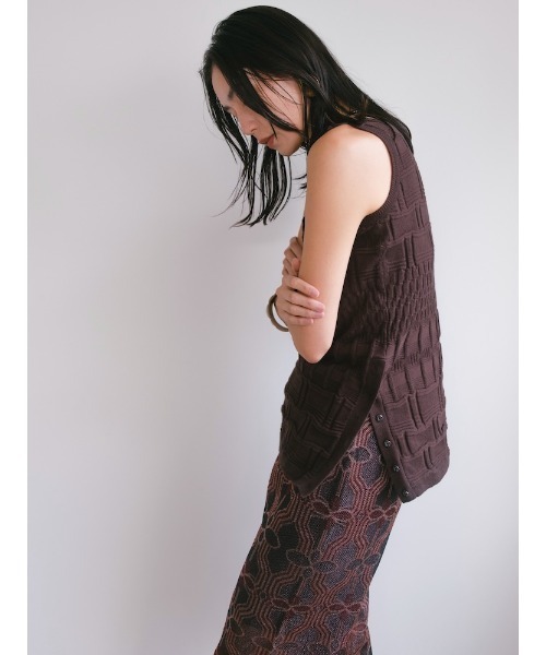 Ruh Dhan(ルーダン)の「2way Vital Layers Tank(タンクトップ・レディース・ブラウン/ブルー/アイボリー/ボルドー・FREE)」の8枚目の写真