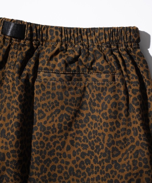 THRIFTY LOOK（スリフティールック）の「THRIFTY LOOK / スリフティールック PRINTED 90S CLIMBING SHORTS タイガーカモ レオパード ウェビングベルト イージーショーツ（その他パンツ・メンズ・カモフラージュ/ブラウン/グリーン・MEDIUM/LARGE）」の21枚目の写真