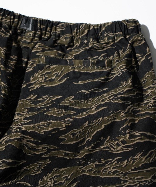 THRIFTY LOOK（スリフティールック）の「THRIFTY LOOK / スリフティールック PRINTED 90S CLIMBING SHORTS タイガーカモ レオパード ウェビングベルト イージーショーツ（その他パンツ・メンズ・カモフラージュ/ブラウン/グリーン・MEDIUM/LARGE）」の5枚目の写真