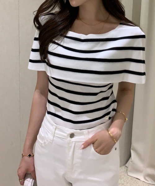AMAJI(アマジ)の「ドレープネックコンパクトトップス(Tシャツ/カットソー・レディース・ブラック/ホワイト系その他/ライトブルー/グレイッシュベージュ・FREE)」の2枚目の写真