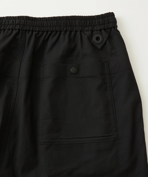 WHITE MOUNTAINEERING（ホワイトマウンテニアリング）の「【White Mountaineering/ホワイトマウンテニアリング】TAPERED PANTS（スラックス・メンズ・ネイビー/ブラック・1/2）」の6枚目の写真