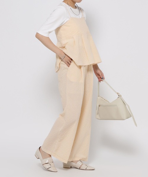 GLOBAL WORK(グローバルワーク)の「cossyさんプロデュース/サッカーSET UPパンツ/EiiS/314276(その他パンツ・レディース・ライトベージュ・SMALL/X-SMALL)」の4枚目の写真