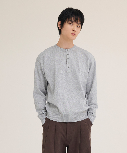 AKECII(アケシ)の「アンディソフトヘンリーネックニット_メランジグレー(ニット/セーター・メンズ・その他・MEDIUM/LARGE)」の5枚目の写真