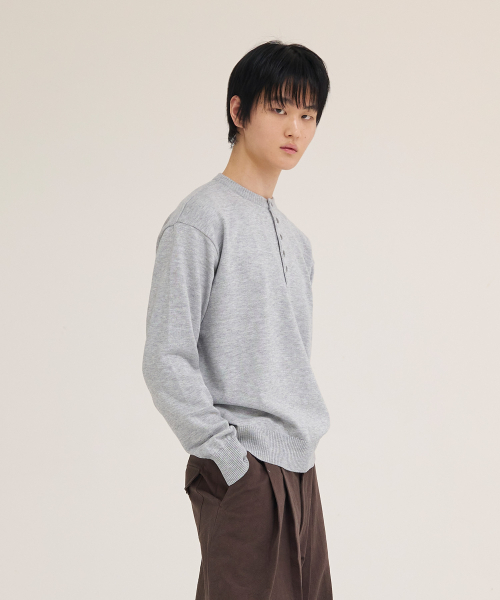 AKECII(アケシ)の「アンディソフトヘンリーネックニット_メランジグレー(ニット/セーター・メンズ・その他・MEDIUM/LARGE)」の7枚目の写真