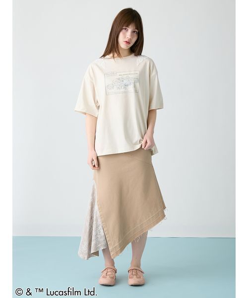 FURFUR(ファーファー)の「【STAR WARS(TM)】グラフィックプリントレースTシャツ(Tシャツ/カットソー・レディース・ブラック/サックスブルー/ホワイト/ベージュ・F)」の10枚目の写真