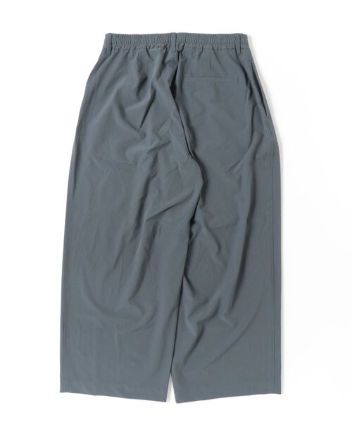 many men many mind(メニーメンメニーマインド)の「MANYMENMANYMINDS / AIRLEAKFABRIC/ワイドカーブパンツ(その他パンツ・メンズ・チャコール/ブラック・X-LARGE/LARGE/MEDIUM)」の3枚目の写真
