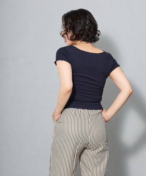 aremoi(アレモイ)の「フロントリボン メローデザイントップス(Tシャツ/カットソー・レディース・グレー/ネイビー・SMALL/MEDIUM/LARGE)」の21枚目の写真