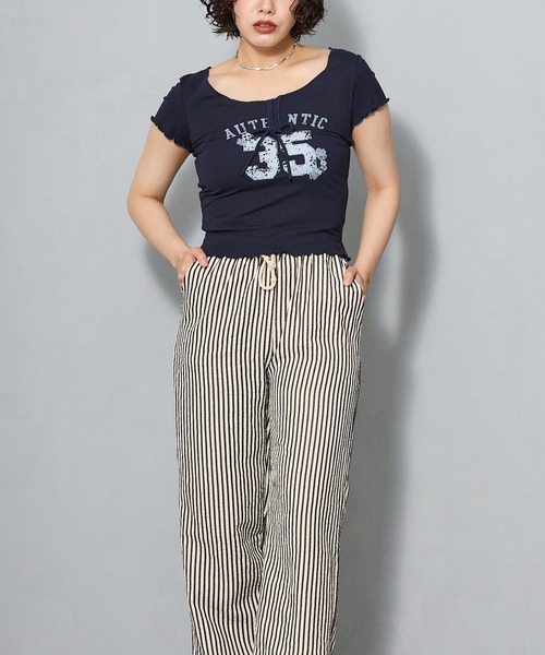 aremoi(アレモイ)の「フロントリボン メローデザイントップス(Tシャツ/カットソー・レディース・グレー/ネイビー・SMALL/MEDIUM/LARGE)」の17枚目の写真