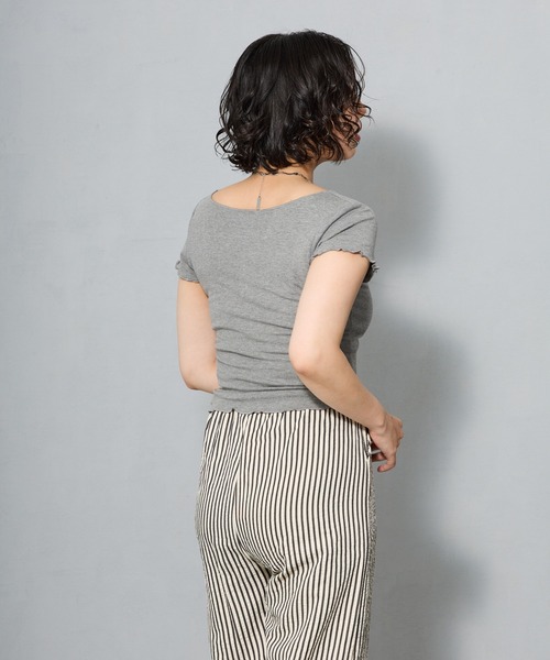 aremoi(アレモイ)の「フロントリボン メローデザイントップス(Tシャツ/カットソー・レディース・グレー/ネイビー・SMALL/MEDIUM/LARGE)」の10枚目の写真
