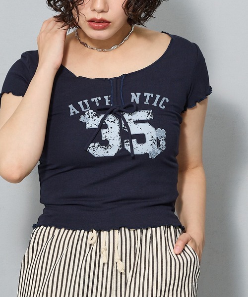 aremoi(アレモイ)の「フロントリボン メローデザイントップス(Tシャツ/カットソー・レディース・グレー/ネイビー・SMALL/MEDIUM/LARGE)」の18枚目の写真