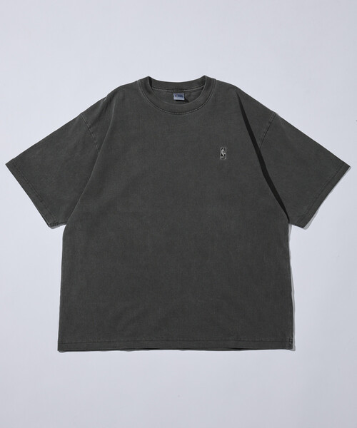 FREAK'S STORE(フリークスストア)の「NBA × FREAK'S STORE 別注 ランダムユニフォームデザイン バックプリント クルーネックTシャツ(Tシャツ/カットソー・メンズ・ネイビー/ナチュラル/チャコールグレー・LARGE/MEDIUM)」の11枚目の写真