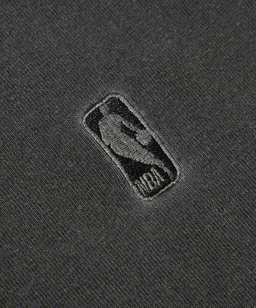 FREAK'S STORE(フリークスストア)の「NBA × FREAK'S STORE 別注 ランダムユニフォームデザイン バックプリント クルーネックTシャツ(Tシャツ/カットソー・メンズ・ネイビー/ナチュラル/チャコールグレー・LARGE/MEDIUM)」の9枚目の写真