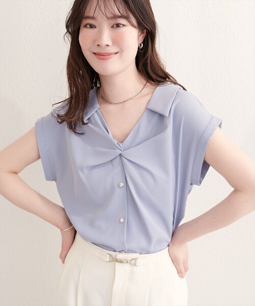 natural couture(ナチュラルクチュール)の「ねじりデザインブラウス(シャツ/ブラウス・レディース・オフホワイト/グレイッシュベージュ/ピンクベージュ/サックスブルー/ネイビー・FREE)」の17枚目の写真
