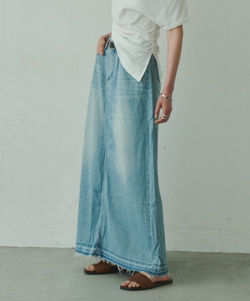 Plumel（プルメル）の「Stretch Denim Maxi Skirt / ストレッチデニムマキシスカート（デニムスカート・レディース・ライトブルー/ブルー・MEDIUM/LARGE）」の10枚目の写真