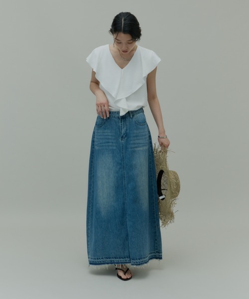 Plumel（プルメル）の「Stretch Denim Maxi Skirt / ストレッチデニムマキシスカート（デニムスカート・レディース・ライトブルー/ブルー・MEDIUM/LARGE）」の13枚目の写真