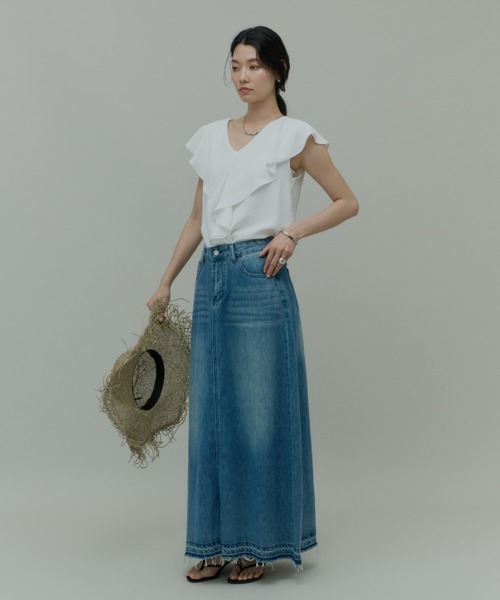 Plumel（プルメル）の「Stretch Denim Maxi Skirt / ストレッチデニムマキシスカート（デニムスカート・レディース・ライトブルー/ブルー・MEDIUM/LARGE）」の14枚目の写真
