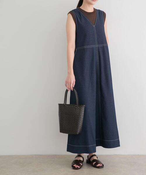 ITEMS URBANRESEARCH（アイテムズ アーバンリサーチ）の「『洗濯可』レーヨンデニムテントワンピース（ワンピース・レディース・ブルー/ブルー系その他・FREE）」の9枚目の写真
