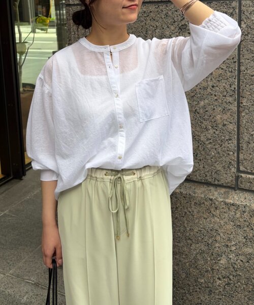 Jena espace merveilleux(ジェナ エスパスメルヴェイユ)の「シアーバックラインブラウス(シャツ/ブラウス・レディース・オレンジ/オフホワイト/チャコールグレー・FREE)」の4枚目の写真