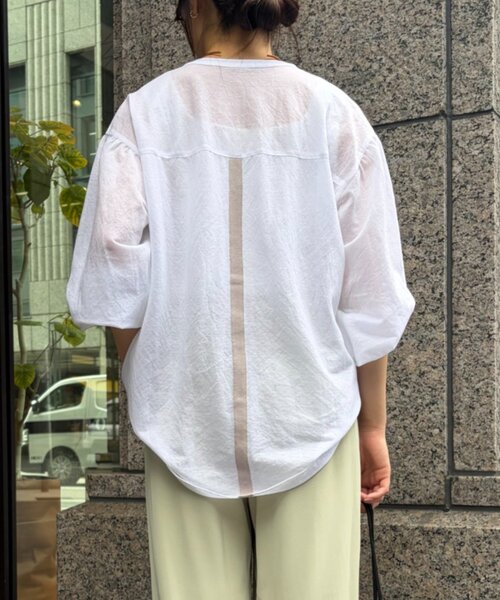 Jena espace merveilleux(ジェナ エスパスメルヴェイユ)の「シアーバックラインブラウス(シャツ/ブラウス・レディース・オレンジ/オフホワイト/チャコールグレー・FREE)」の11枚目の写真