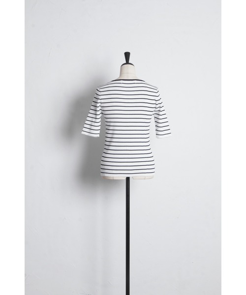 tocco closet(トッコ クローゼット)の「【ZOZO限定】接触冷感ヘンリーネック配色半袖リブニットトップス(Tシャツ/カットソー・レディース・オフホワイト/その他/ネイビー/その他1・M)」の17枚目の写真