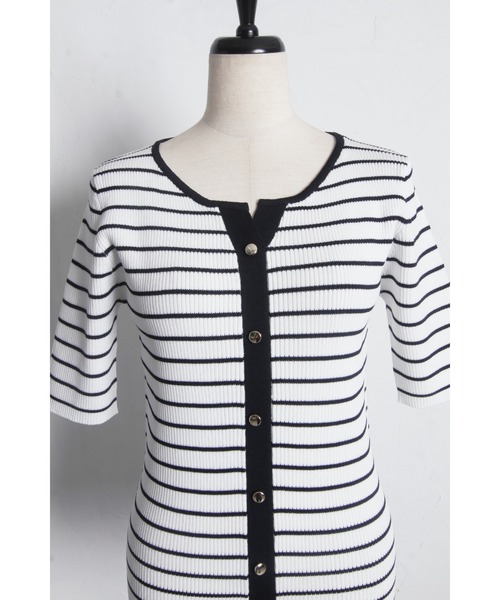 tocco closet(トッコ クローゼット)の「【ZOZO限定】接触冷感ヘンリーネック配色半袖リブニットトップス(Tシャツ/カットソー・レディース・オフホワイト/その他/ネイビー/その他1・M)」の16枚目の写真