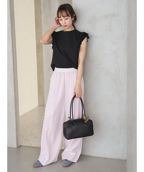 emmi(エミ)の「フラワーモチーフTシャツ/接触冷感(Tシャツ/カットソー・レディース・ブラック/ホワイト・F)」の6枚目の写真