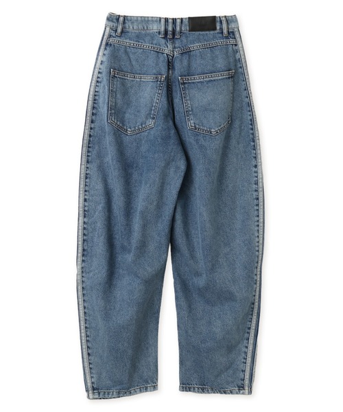 adidas(アディダス)の「adidas HIGH RISE BARREL LEG DENIM PANT / アディダス ハイライズ バレル レッグ デニム パンツ(デニムパンツ・レディース・ライトインディゴブルー・25inch/24inch/26inch)」の7枚目の写真