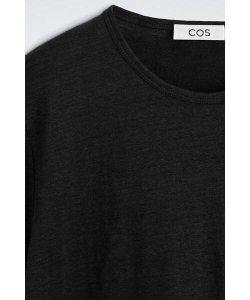 COS(コス)の「リネンTシャツ(Tシャツ/カットソー・メンズ・ブラック系その他/ネイビー/ブラック・XL/XS/S/M/L)」の17枚目の写真