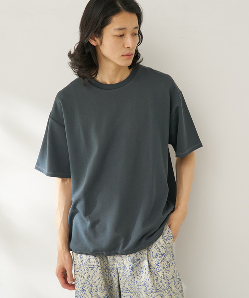 B.C STOCK(ベーセーストック)の「ライトコンフォート カラークルー(Tシャツ/カットソー・メンズ・ベージュ/カーキ/ホワイト/チャコールグレー・MEDIUM/LARGE)」の1枚目の写真