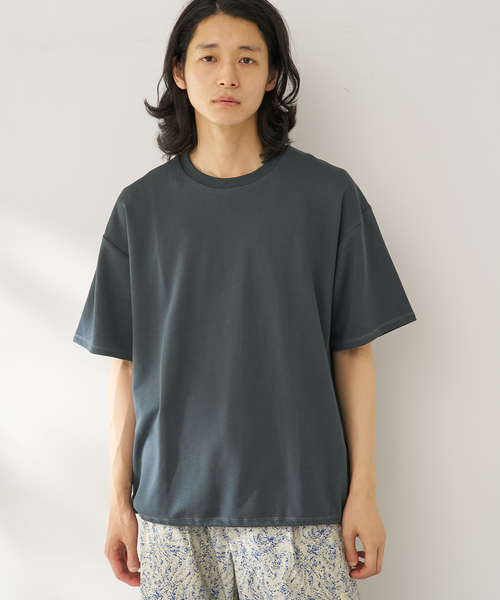 B.C STOCK(ベーセーストック)の「ライトコンフォート カラークルー(Tシャツ/カットソー・メンズ・ベージュ/カーキ/ホワイト/チャコールグレー・MEDIUM/LARGE)」の5枚目の写真