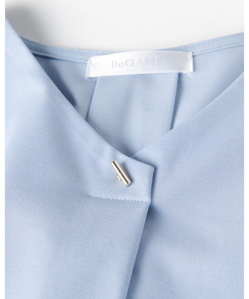 DoCLASSE( ドゥクラッセ)の「シフォンスリーブ・カットソーブラウス(Tシャツ/カットソー・レディース・サックスブルー/ダークネイビー・L/M/S/LL)」の4枚目の写真