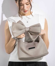 BEBE ONLINE STORE｜ベベ オンラインストアのショルダーバッグ