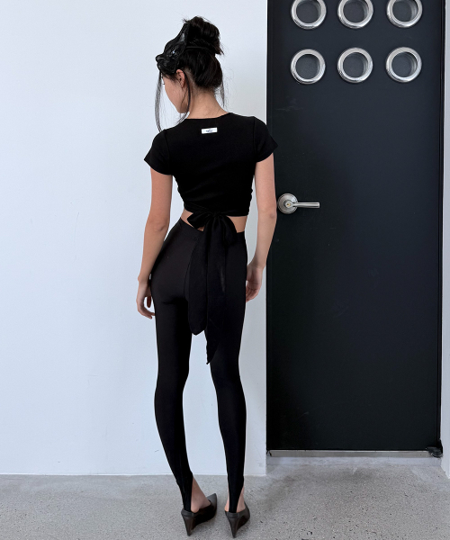 ODOR(オドー)の「Mellow cardigan - Black(Tシャツ/カットソー・レディース・その他・FREE)」の4枚目の写真