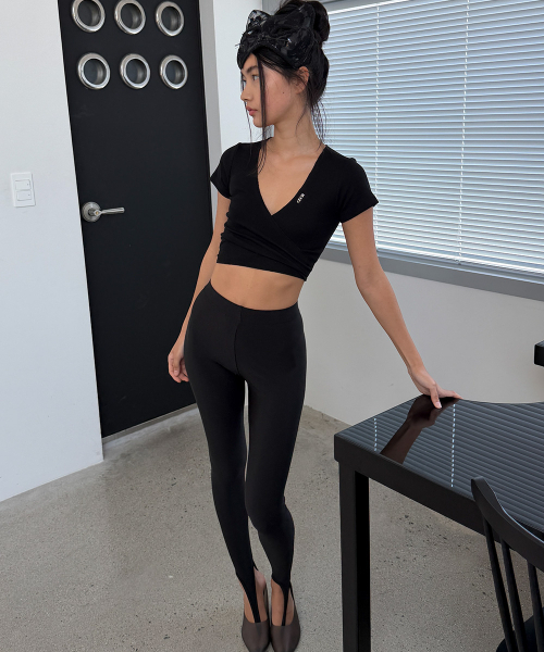 ODOR(オドー)の「Mellow cardigan - Black(Tシャツ/カットソー・レディース・その他・FREE)」の6枚目の写真