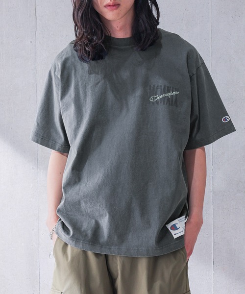 Champion(チャンピオン)の「【Champion】ピグメントロゴ刺繍Tシャツ(Tシャツ/カットソー・メンズ・ブラック/ネイビー・M/L/XL)」の2枚目の写真