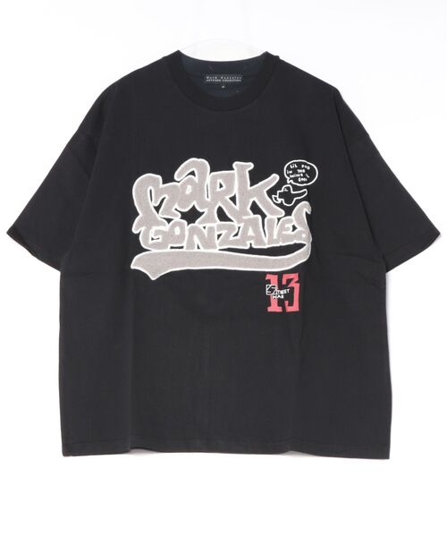 RiNc (リンク)の「【 MARK GONZALES 】 ナンバリングロゴ バックプリント Tシャツ(Tシャツ/カットソー・メンズ・ホワイト/ブラック・XL/M/L)」の2枚目の写真