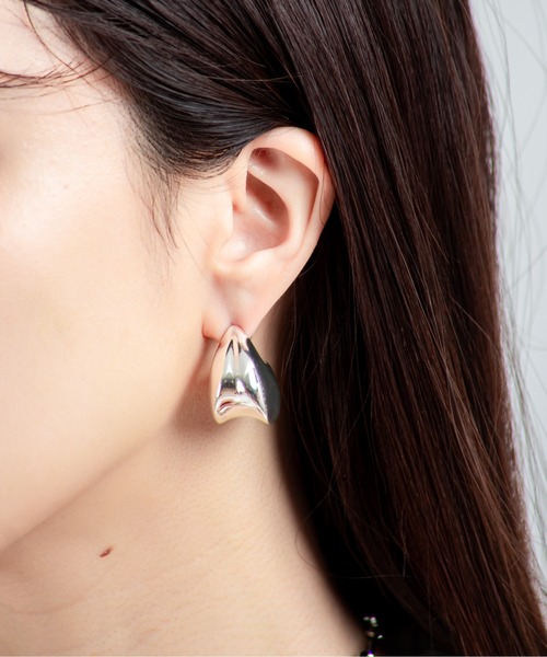 JENNYBIRD(ジェニーバード)の「【JENNY BIRD/ジェニーバード】ティアドロップ ピアス ぷっくり Paige Puff Earrings(ピアス(両耳用)・レディース・シルバー/ゴールド・FREE)」の14枚目の写真