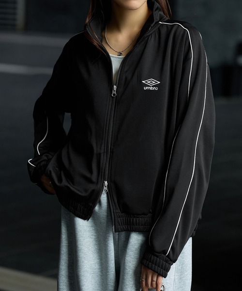 UMBRO(アンブロ)の「【UMBRO/アンブロ】限定 トラックジャケット(ブルゾン・レディース・ネイビー/ブラック・M/L/LL)」の3枚目の写真