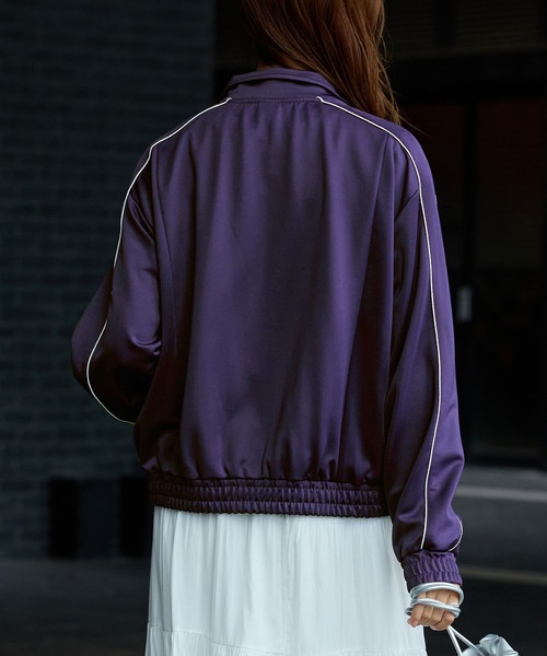 UMBRO(アンブロ)の「【UMBRO/アンブロ】限定 トラックジャケット(ブルゾン・レディース・ネイビー/ブラック・M/L/LL)」の12枚目の写真