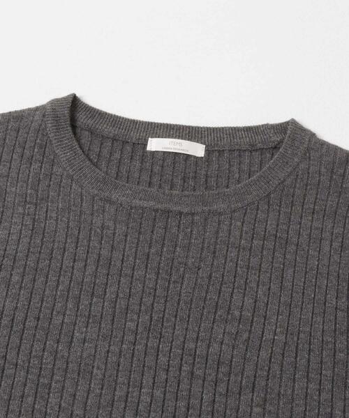 ITEMS URBANRESEARCH(アイテムズ アーバンリサーチ)の「『洗濯可』フワフワクルーネックリブニット(ニット/セーター・レディース・モカ/オフホワイト/チャコールグレー・FREE)」の22枚目の写真