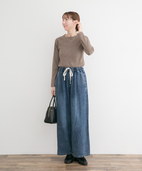 ITEMS URBANRESEARCH（アイテムズ アーバンリサーチ）の「『洗濯可』フワフワクルーネックリブニット（ニット/セーター・レディース・モカ/オフホワイト/チャコールグレー・FREE）」の15枚目の写真