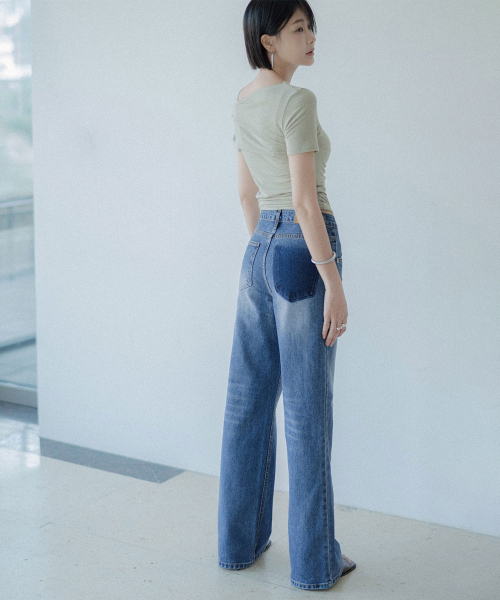 MEMUA(メムア)の「オフキャットウォッシュドセミワイドデニム(デニムパンツ・レディース・ブルー系その他・SMALL/MEDIUM/LARGE)」の4枚目の写真