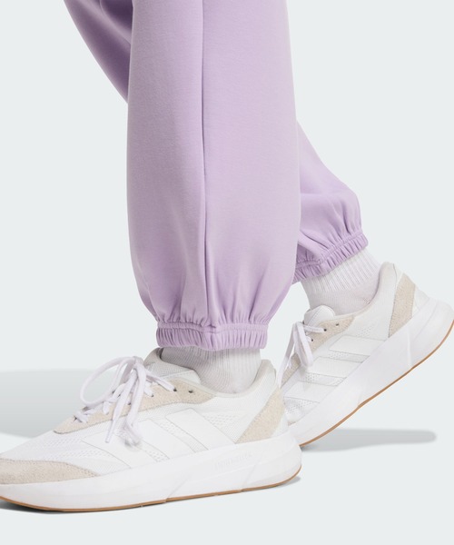 adidas(アディダス)の「ソフト ラックス ルーズ パンツ / アディダス adidas(その他パンツ・レディース・パープル・LARGE/X-LARGE/SMALL/MEDIUM)」の5枚目の写真