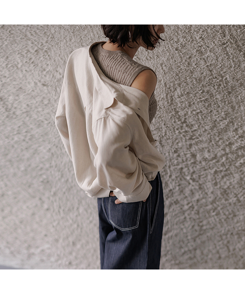 MEMUA（メムア）の「オーバーラインテンセルリネンシャツ（ブラック）（シャツ/ブラウス・レディース・ブラック/ベージュ/レッド/アイボリー/オートミール・FREE）」の4枚目の写真