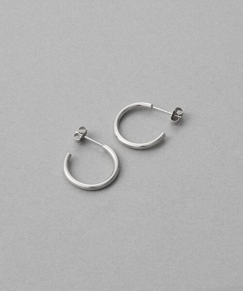 ete（エテ）の「フープピアス S（ピアス（両耳用）・レディース・プラチナム/イエローゴールド/ピンクゴールド・FREE）」の4枚目の写真