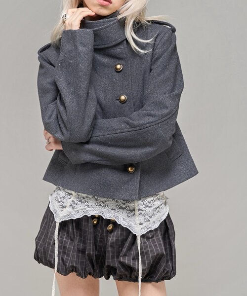 WHO'S WHO gallery（フーズフーギャラリー）の「【26AW LOOK掲載品番】スタンドネックアシメジャケット（ブルゾン・レディース・ブラック/チャコールグレー/キャメル・FREE）」の2枚目の写真